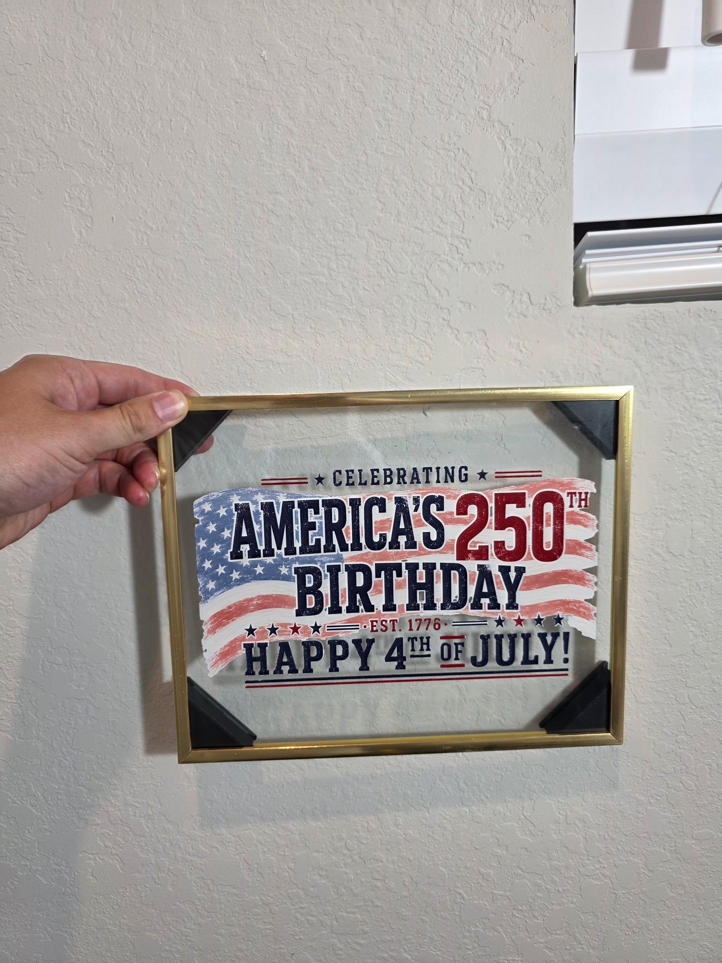 4th of July 2026! Floating Image Display